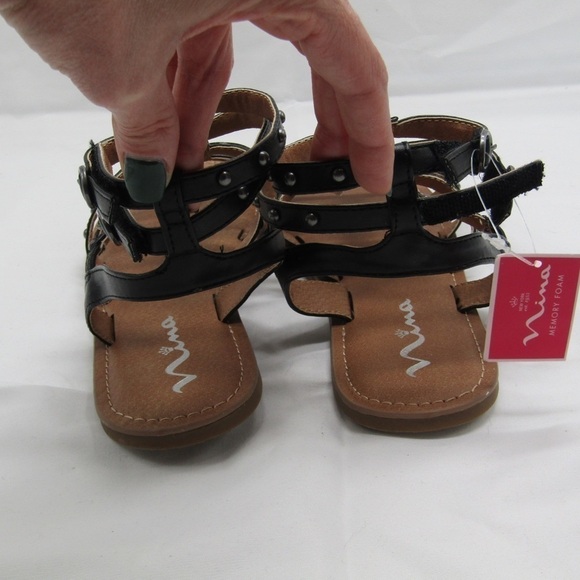New Nina Kids Girl’s Edie Studded Gladiator Sandal in Black Smooth Sz 6 - Picture 8 of 12